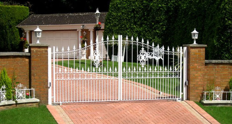 Sliding Driveway Gate Installation Vernon